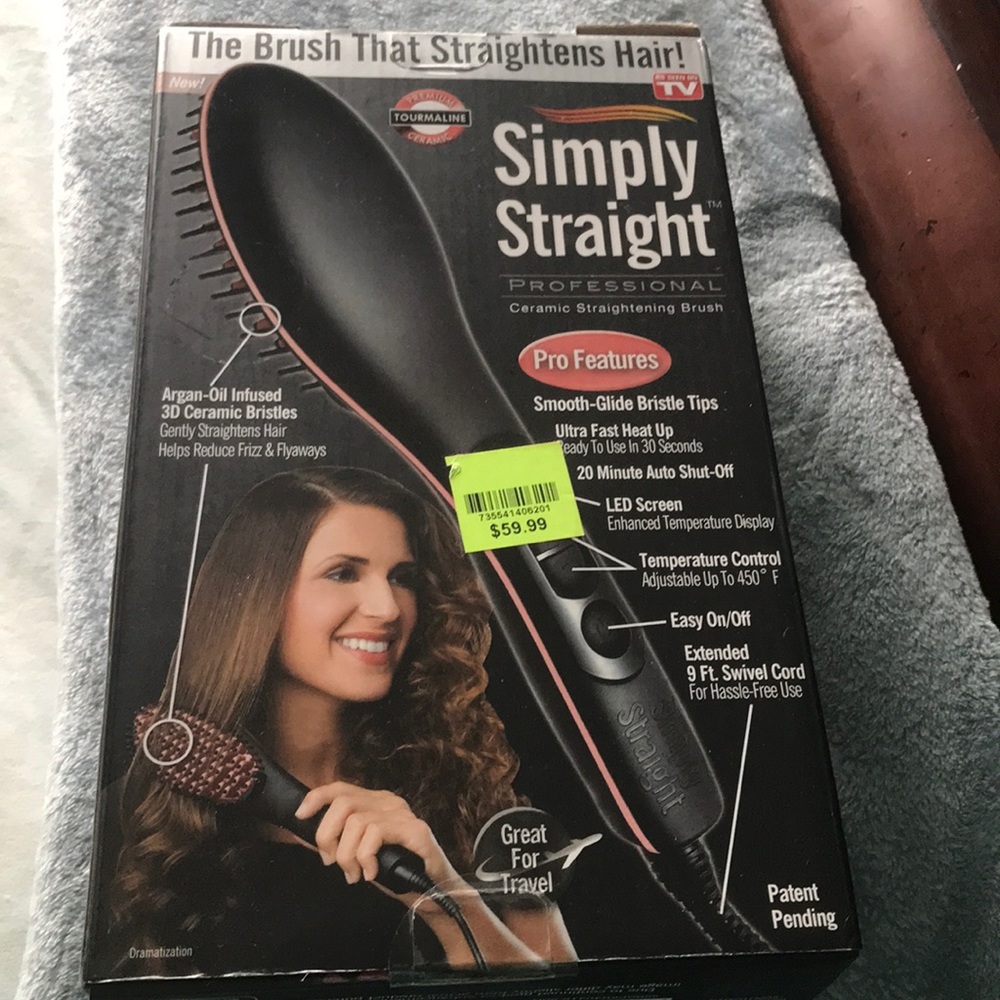 Ceramic straightening brush